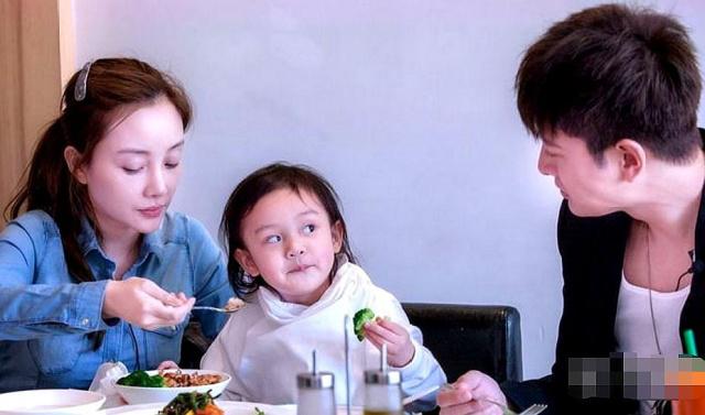 伦敦一家人 产品主图