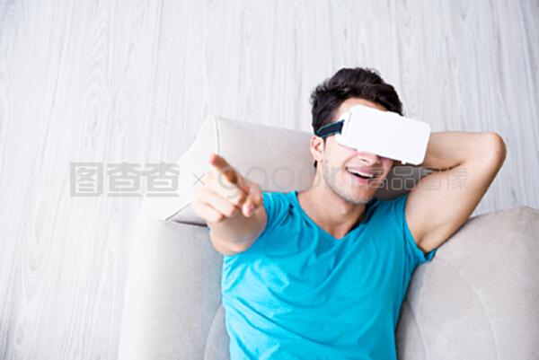 叠影惊情 产品主图