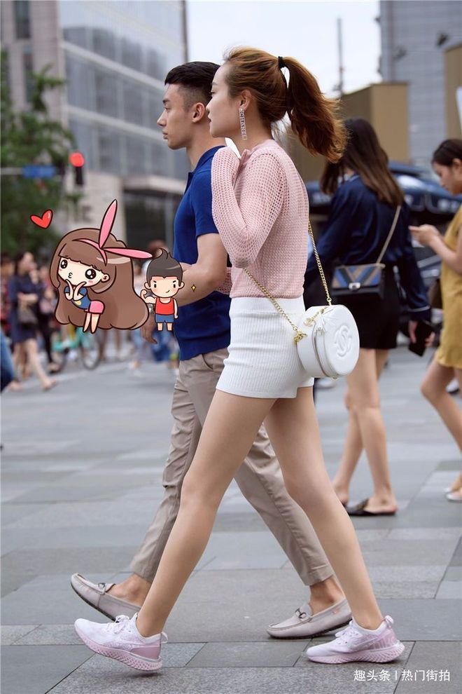 优雅的世界（上部） 相关产品