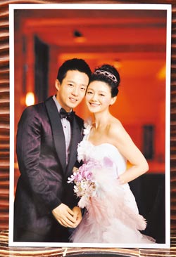 另一个女人2009 产品图片