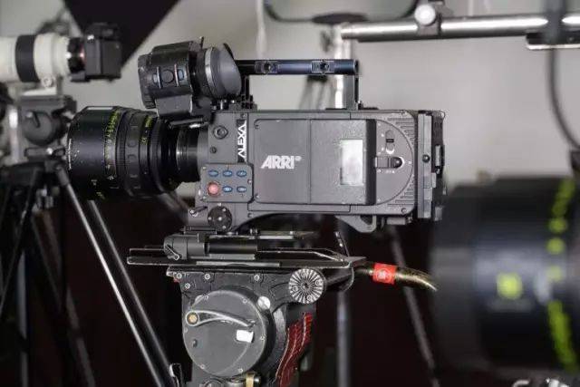 堂下何人 相关产品