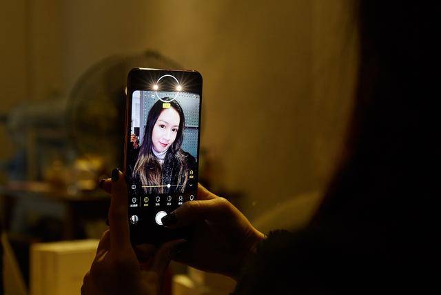 决不让步 相关产品