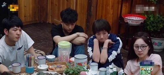 他跨越山海而来 产品主图