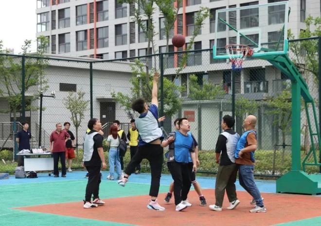 似人非人 相关产品