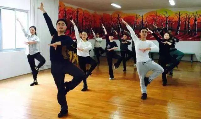 兄弟班 相关产品