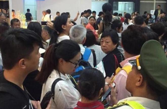 冲破黎明前的黑暗 相关产品