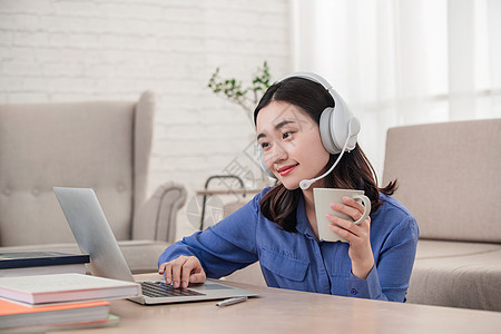 另一棵格尔尼卡之树 推荐产品