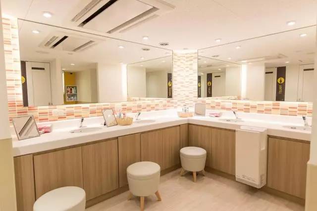 再见，男孩 相关产品